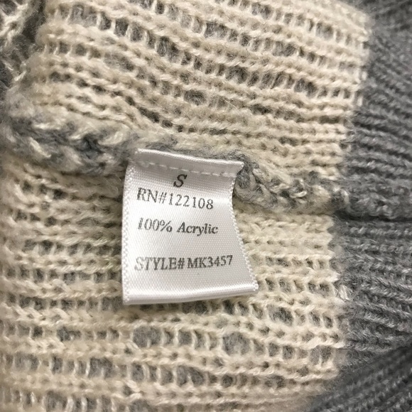 Heather Gray & Cream Holiday Reindeer Fairisle Crewneck Sweater - Picture 11 of 12